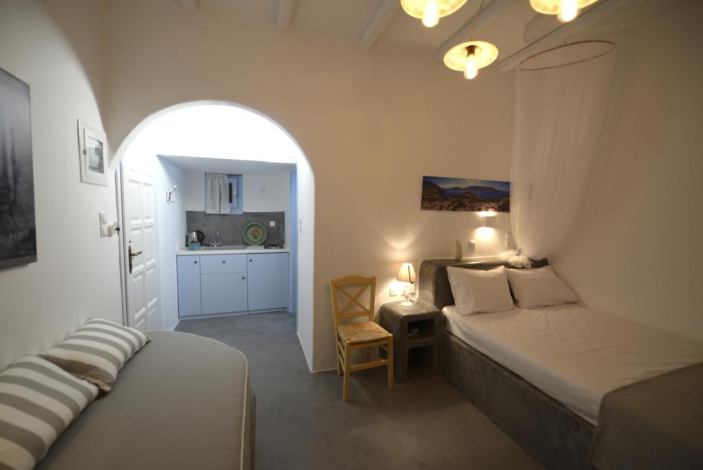 The Big Blue Hotel Ormos Aigialis Room photo